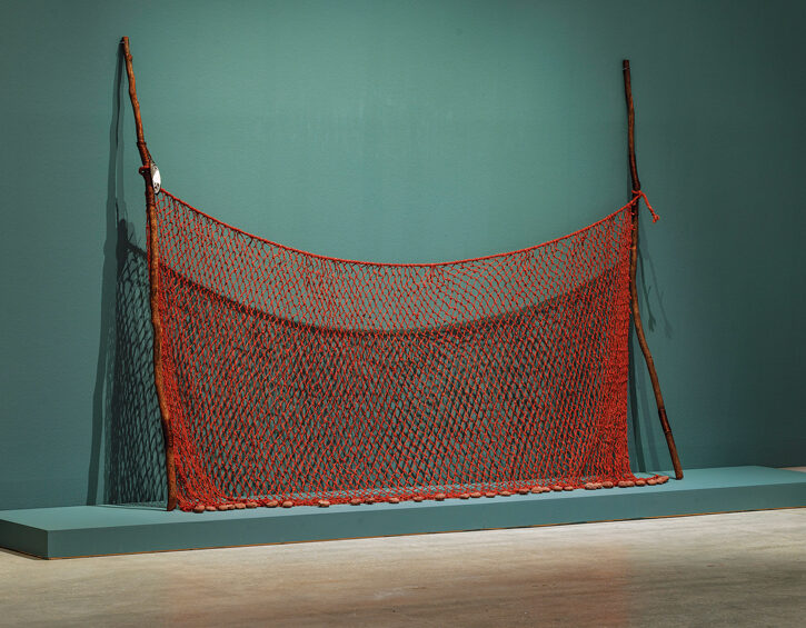 Glenda Nicholls 2021 piece called Drag Net, made from jute, wood, river clay and native river mussel shell. Picture: Andrew Curtis and supplied.